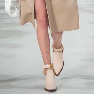 NWOT Maison Margiela Tan Cut-Out Western Boots EU 40